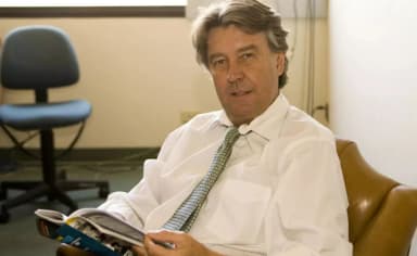 Trevor Denman calling a horse race