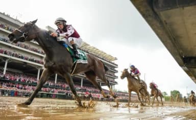 Kentucky Oaks Day races